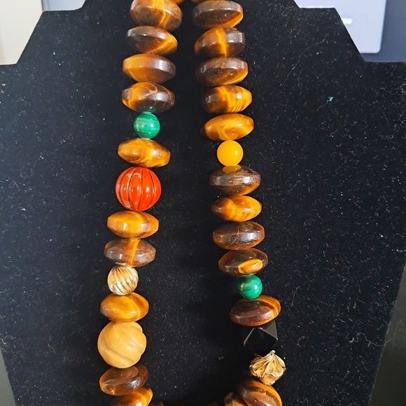 Multicolor Beaded Necklace - Picture 8 of 8